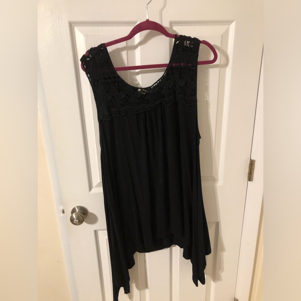 Black flutter tunic tank